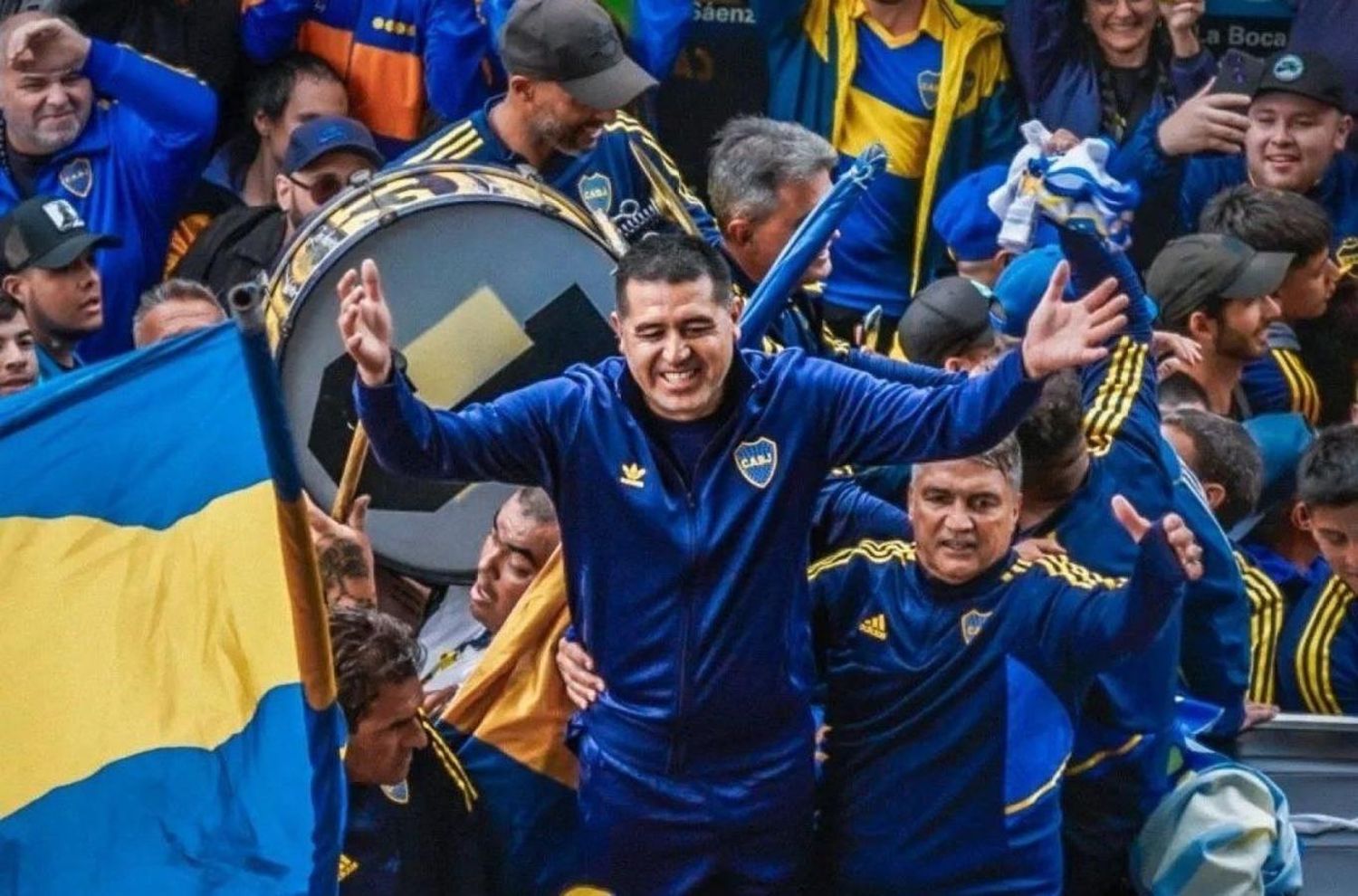 Riquelme asume la presidencia de Boca