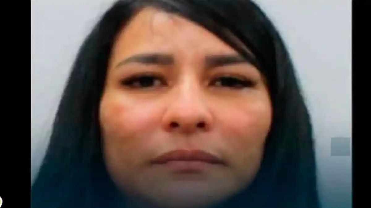 LA MUJER DEL NIÑO GUERRERO es una de las más buscadas por la Interpol en el mundo