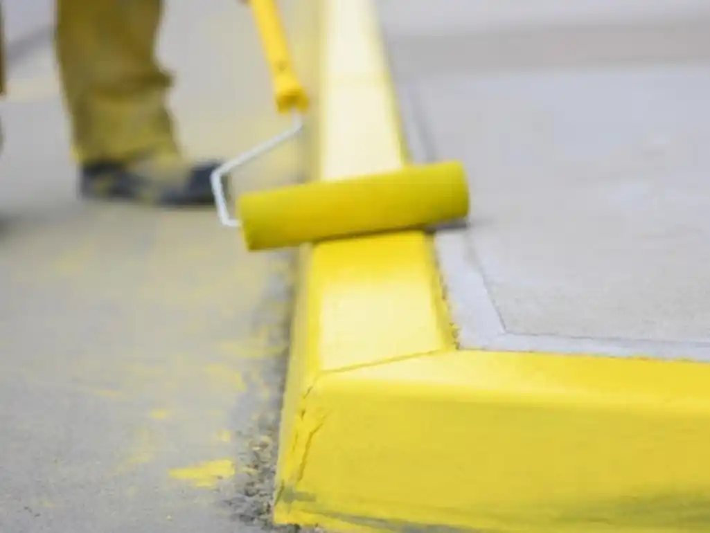 El municipio realiza tareas de señalización vial