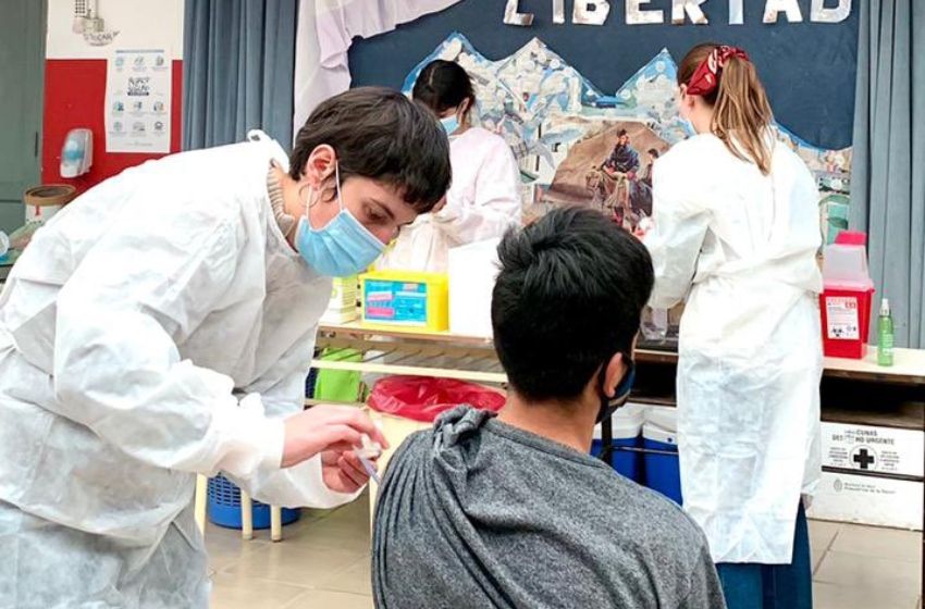 El 85% de los bonaerenses cuentan con dos dosis de la vacuna contra el coronavirus