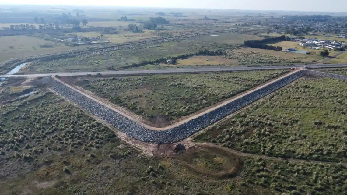 Imponente. Así se ve desde el aire la gran obra del Ejecutivo santafesino en la cabecera departamental