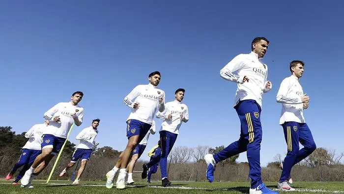 Boca recibe a Libertad de Paraguay en busca de la clasificación a la fase final