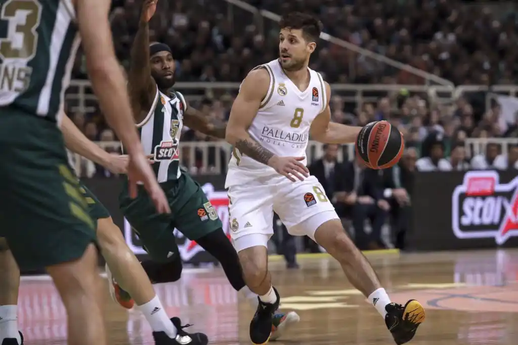 Real Madrid se impuso a Panathinaikos en Grecia