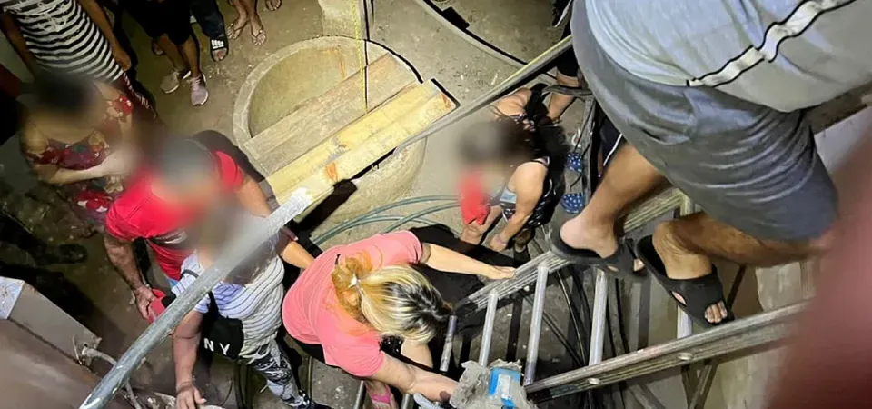 ¡UNO ES VENEZOLANO! Hallan a 70 migrantes escondidos en un pozo de agua de un hotel en México