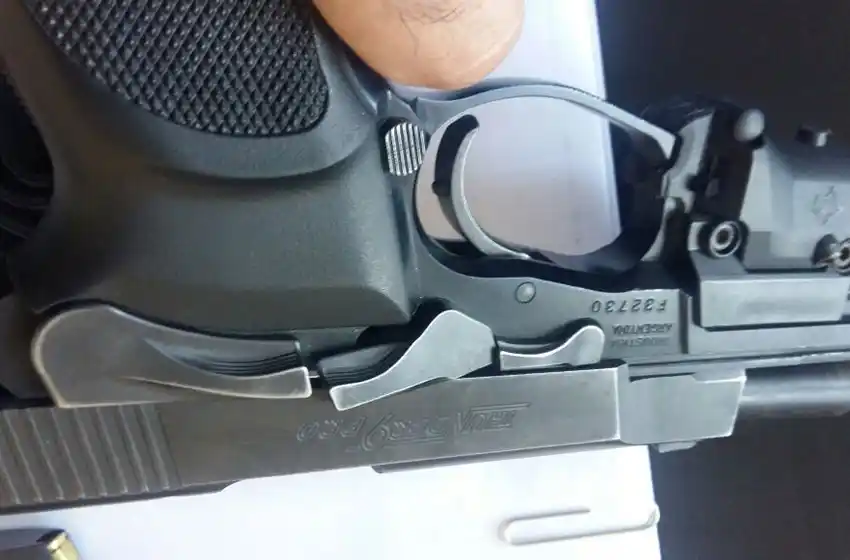 Detienen a dos hombres por amenazas y okupas