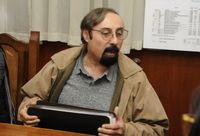 “Este señor me tiene cansado. Ahora es experto en transporte y hace dos meses no sabía nada”