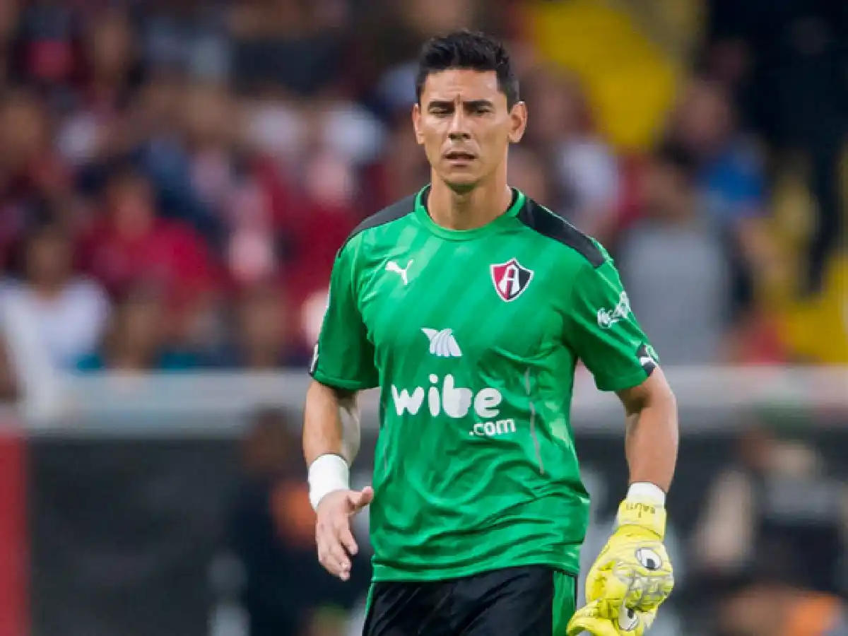 Ustari brinda charla en Sportivo