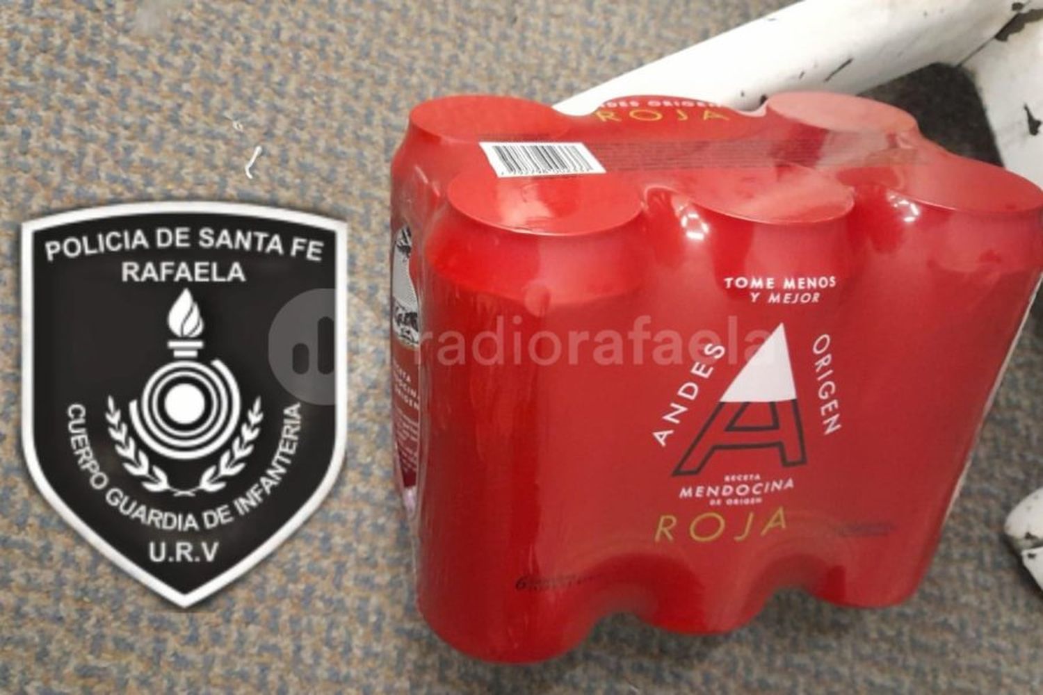 En bici, huyó con un pack de latas de cerveza robado en una estación de servicio