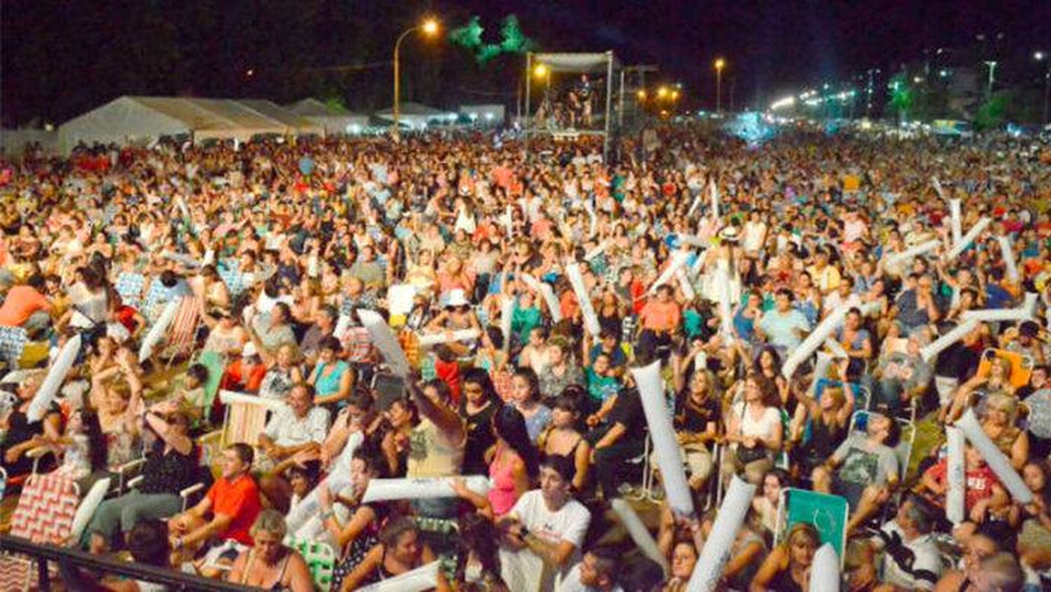 Reconocen a la Fiesta de la Playa por cumplir  con la ley de  Cupo Femenino