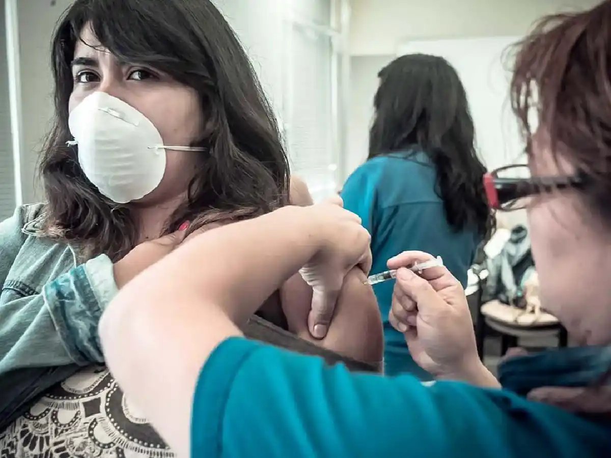 Uno de cada 19 chilenos ya fue vacunado contra el coronavirus