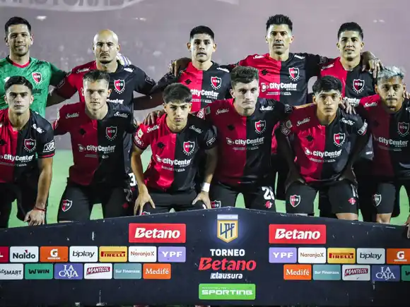 Newell’s perdió en la última bola, pero ganó algo más que un aplauso