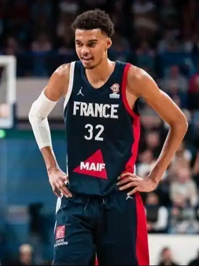 Victor Wembanyama celebra en redes sociales la dominación francesa en el NBA Draft