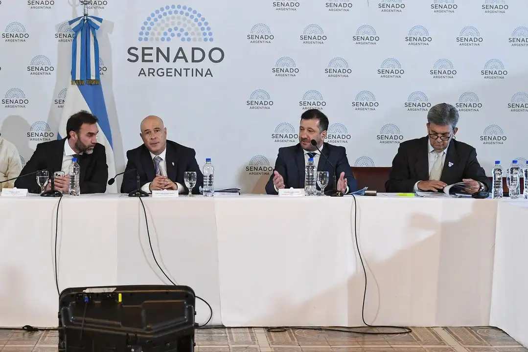 Ley de Bases: la extensa lista de modificaciones opositoras obligó al oficialismo a patear el dictamen una semana más