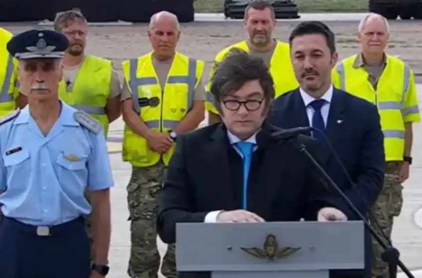 Milei presentó los cazas F-16: “A partir de hoy todos estaremos un poco más seguros”