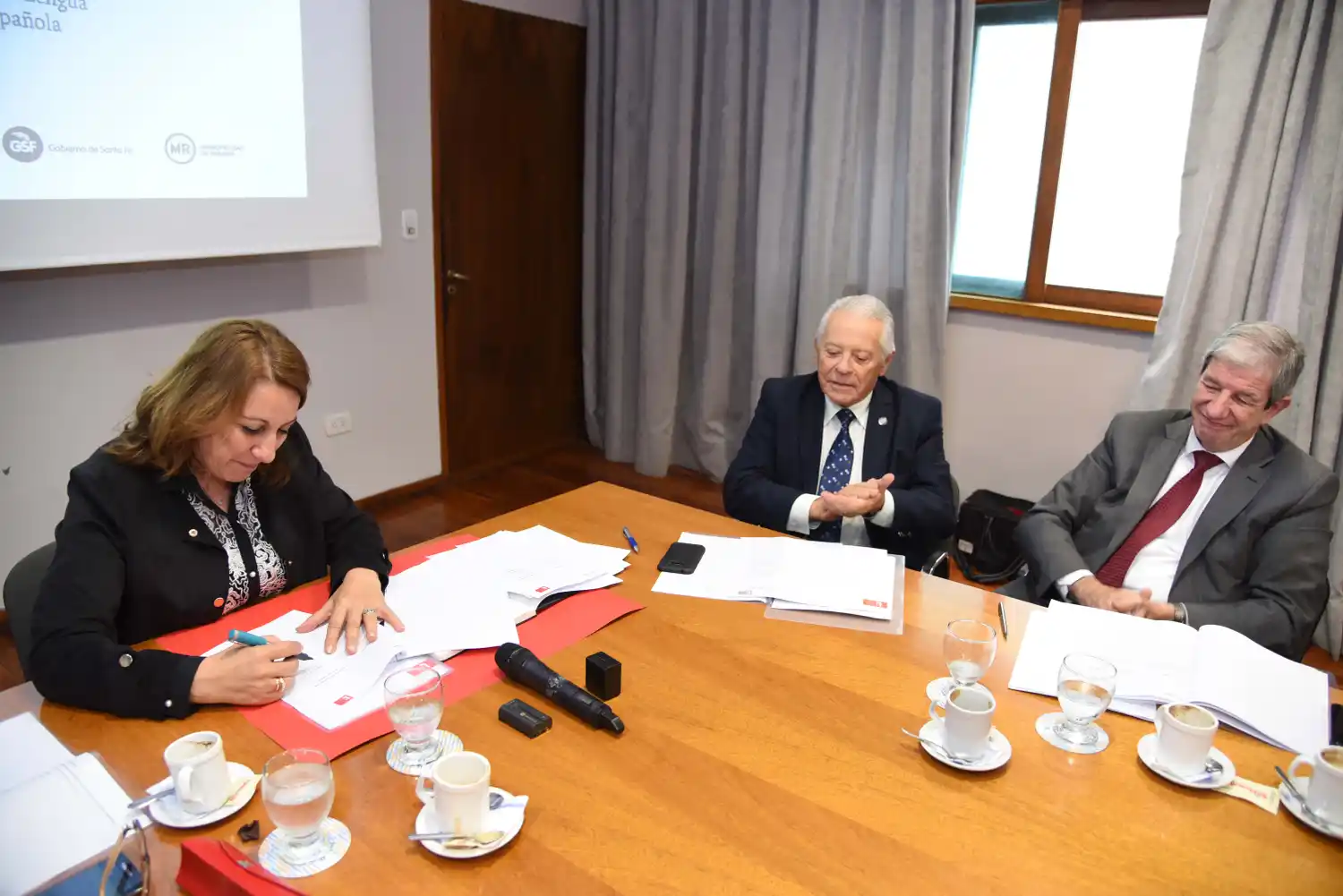 Convenio internacional para promover el uso del español en los medios