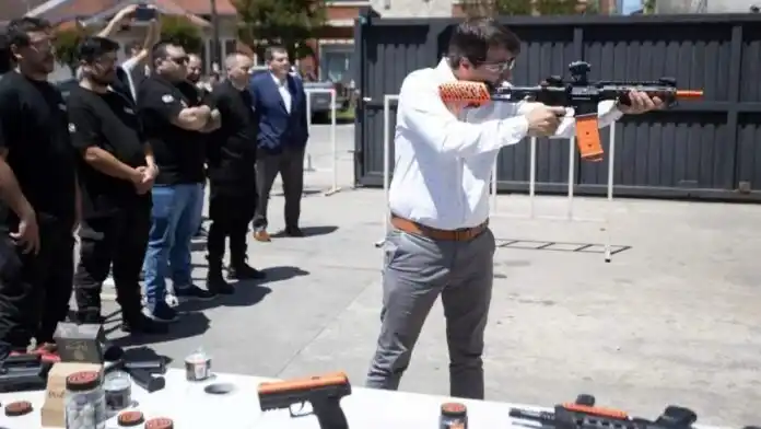Mar del Plata: el municipio autorizó la compra de 40 armas no letales