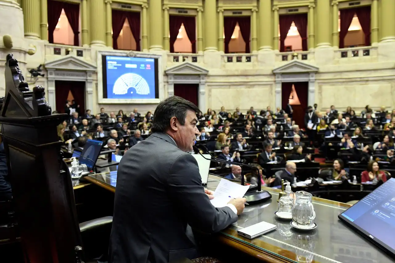 La oposición aprobó en Diputados la Boleta Única, pero el rechazo del oficialismo siembra dudas sobre el futuro
