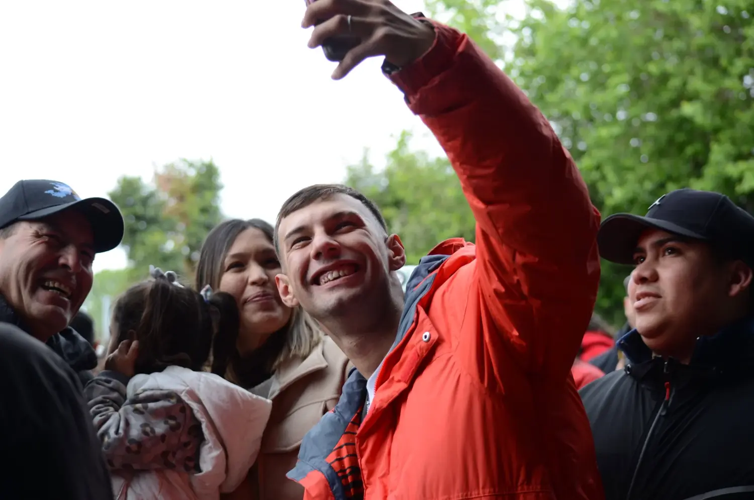 De cantar entre ladrillos a conquistar las redes: la historia de Lauti, el albañil cumbiero