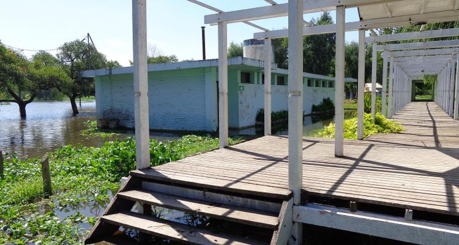 Creciente: 25 familias permanecen en la zona de islas