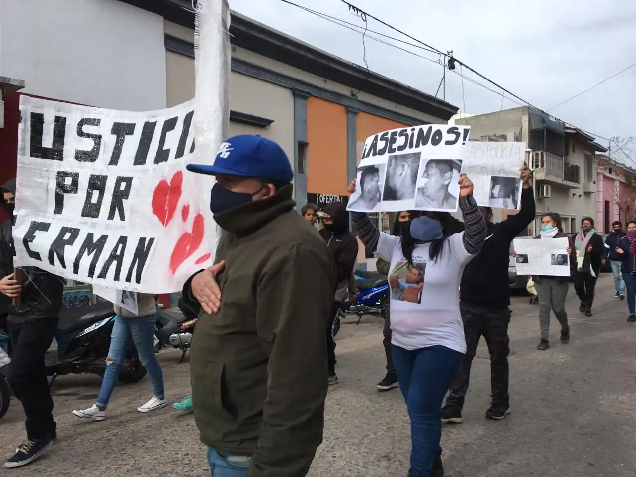 La familia de Lópes García encabezó diversas movilizaciones para pedir justicia. Foto: Archivo La Opinión.