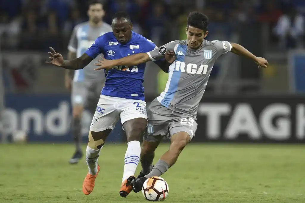 Racing no pudo recuperarse  de un mal comienzo en Brasil