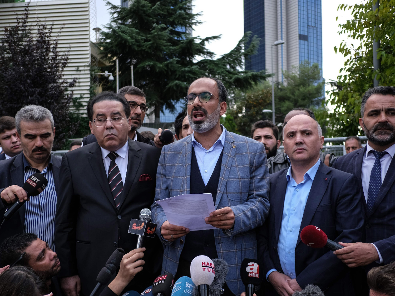 Arabia Saudita admite que Khashoggi murió en el consulado en Estambul