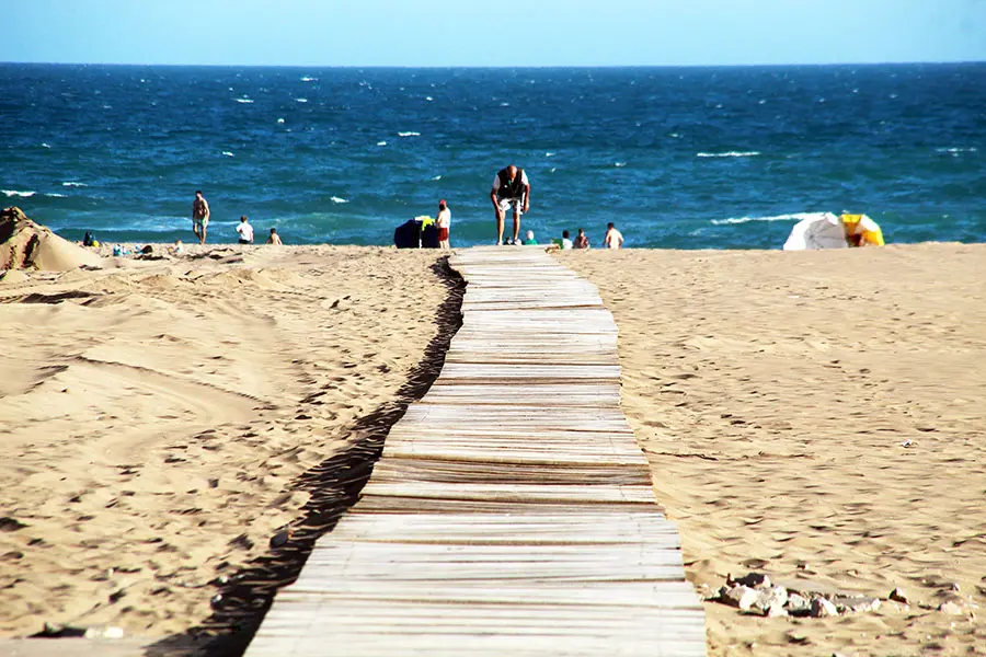 Alistan las playas. Bajadas y baños públicos
