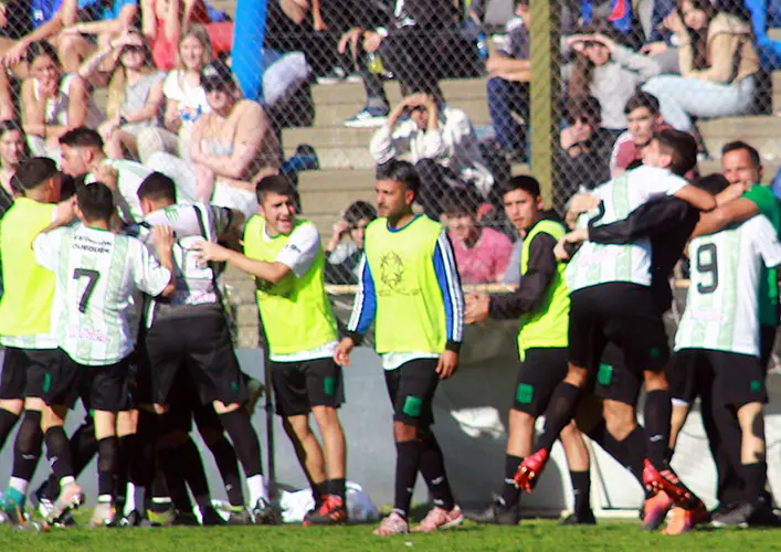El match de escoltas fue del verde