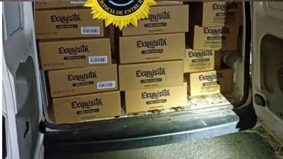 Persecución en Ruta 12: le robaron a mano armada más de mil bizcochuelos a un camionero y fueron detenidos