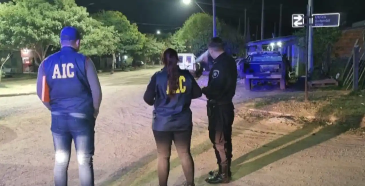 Dos jóvenes heridos de arma de fuego en barrio Los Troncos