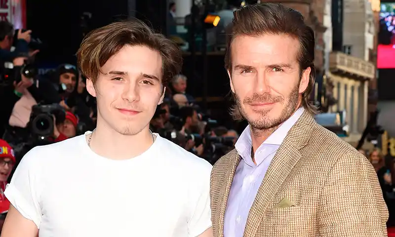 Critican al hijo de Beckham por subir una foto de su madre “en topless”