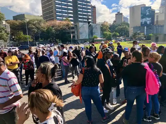 ¡REIVINDICACIONES LABORALES! Calles de Caracas siguen «CALIENTES»  con los maestros y trabajadores públicos