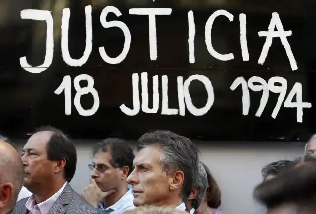 Macri recibe a la cúpula de la AMIA