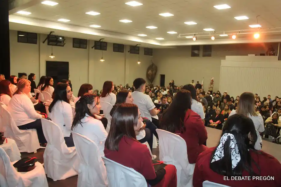 Se realizó el acto de colación de la Cruz Roja Gualeguay