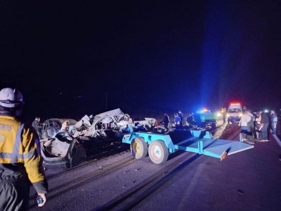 Violento choque entre camionetas en Ruta 34: cinco heridos y dos vehículos destrozados