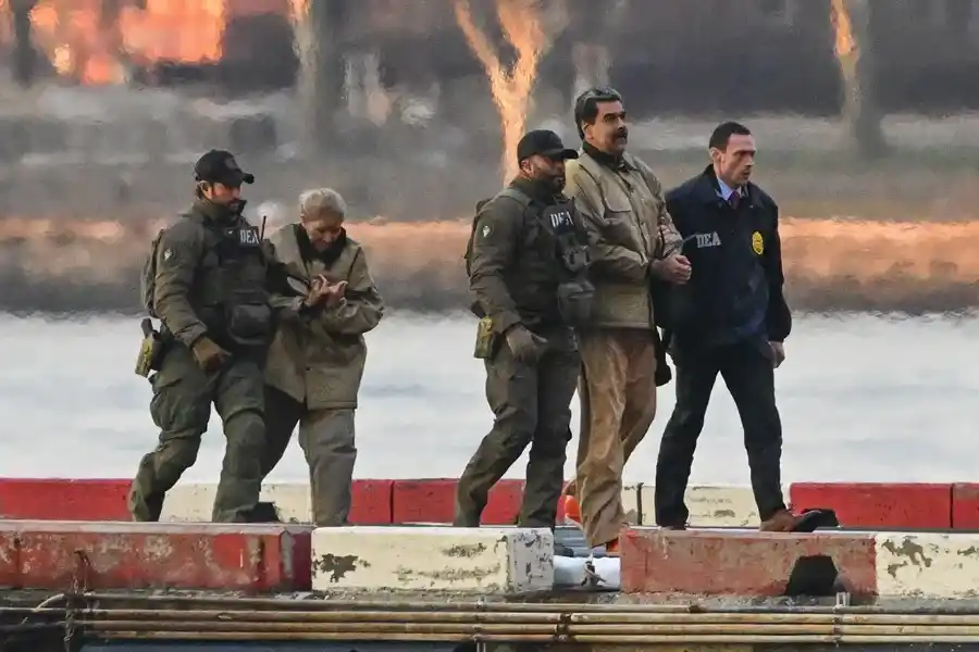 Maduro y su esposa son trasladados al Tribunal . EFE