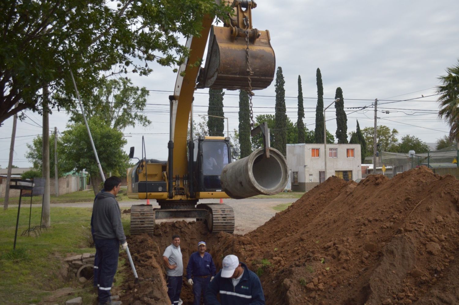 Actividad de las cuadrillas de Obras Públicas en el inicio de la semana.