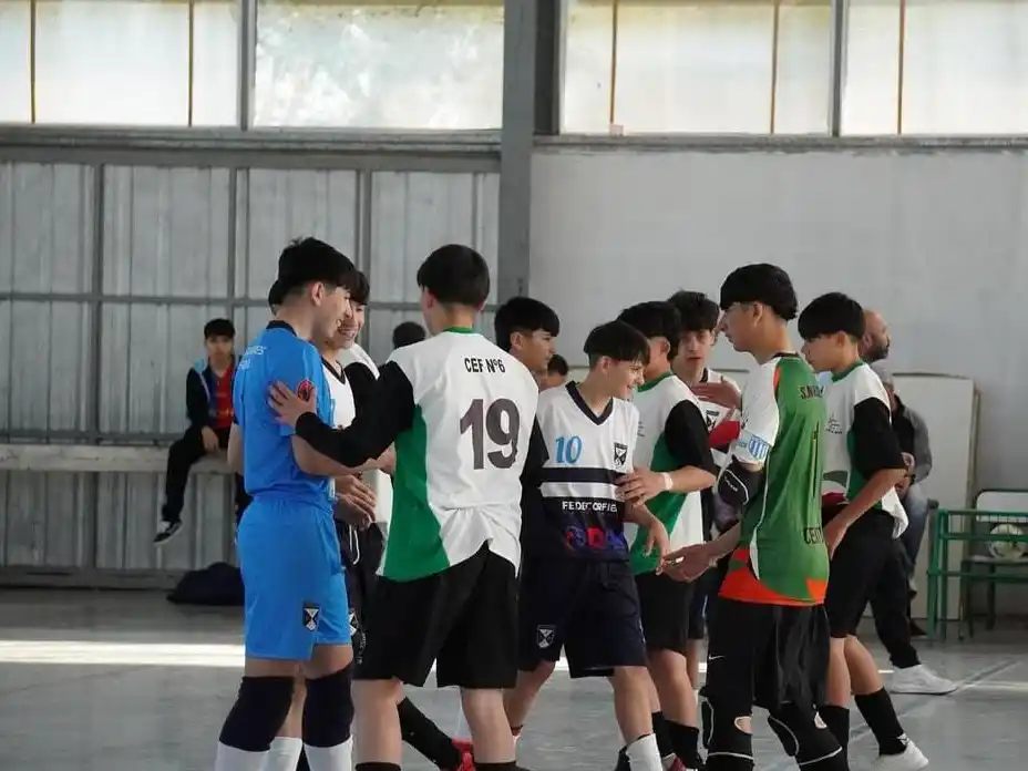 La Selección Gualeguaychú de Futsal C15 lanzó una colecta para que la categoría C15 pueda viajar a Mendoza