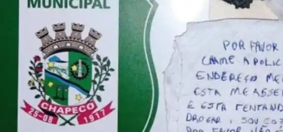 "Mi jefe intenta drogarme": el pedido de ayuda escrito en una servilleta