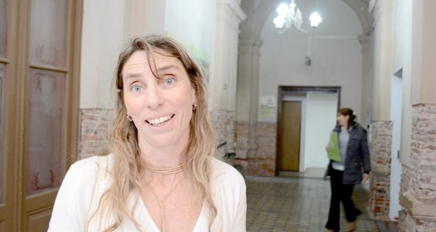 Paola Basso asumió como  subsecretaria Legal y  Técnica a cargo de Personal