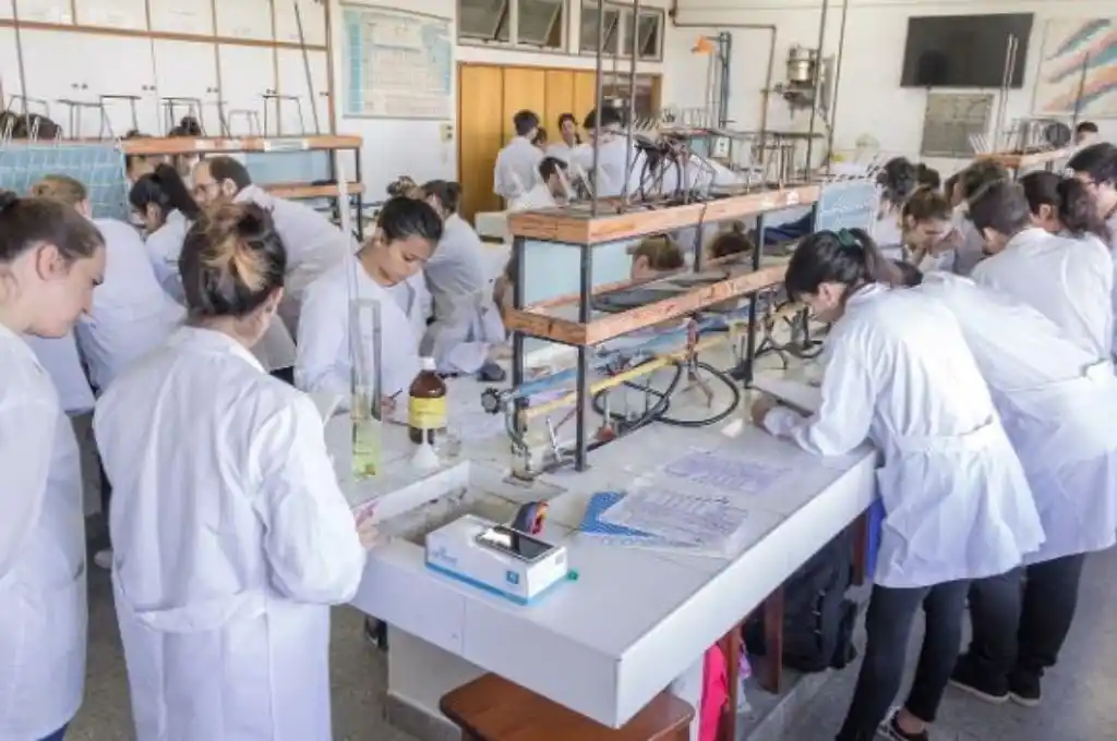 Nace en Santa Fe “Bio Hackathon”,  un laboratorio de innovación abierta