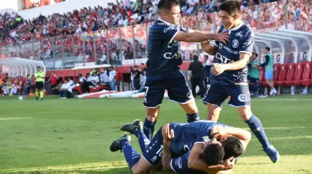 B Nacional: Independiente Rivadavia recibe a Crucero del Norte