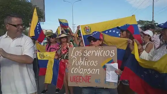 ¡ASÍ O MÁS CRUDO! Líderes deben reconectarse con la gente que no lee noticias políticas