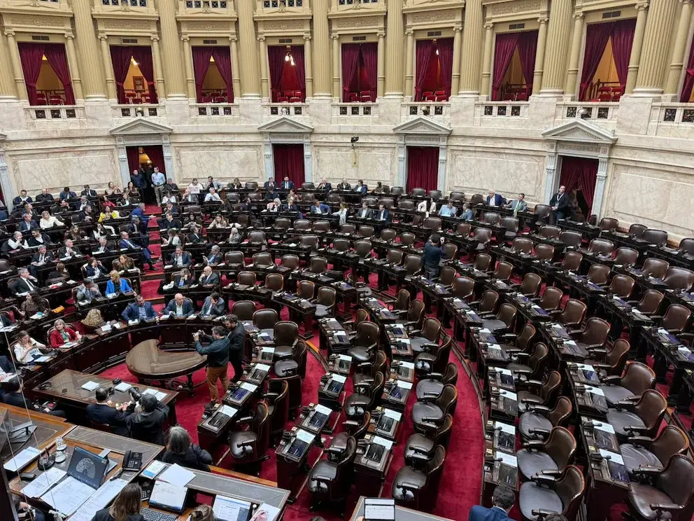 Diputados: la oposición no logró quórum para tratar la derogación del DNU 70/23