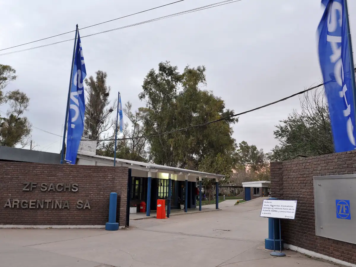 Despidos en ZF: la apertura importadora golpea a la planta de San Francisco