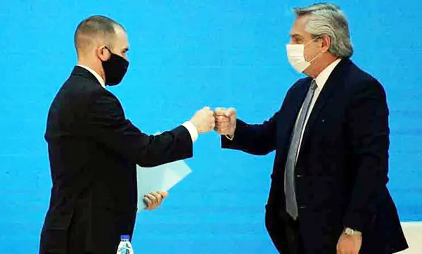Con pocas vacunas y en modo electoral