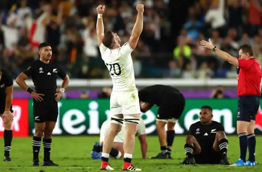 Inglaterra dio el golpe y jugará la gran final