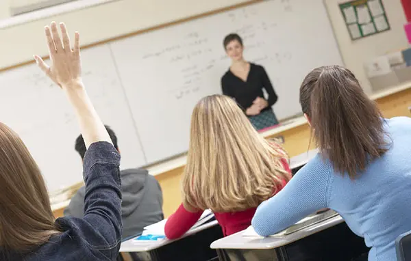 Clase gratuita para docentes sobre programación y robótica