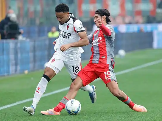 Milan venció a Cremonese y llega con vida al clásico