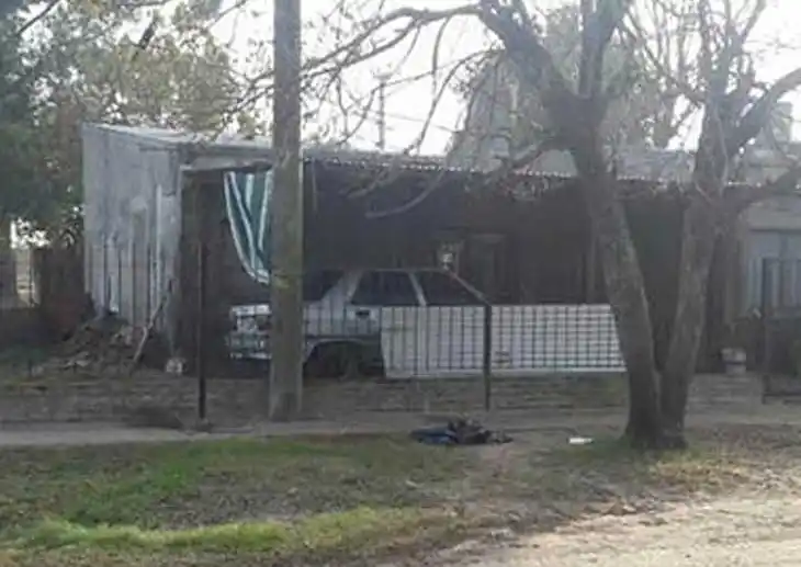 Villa Ocampo: hallan ahorcado a un femicida